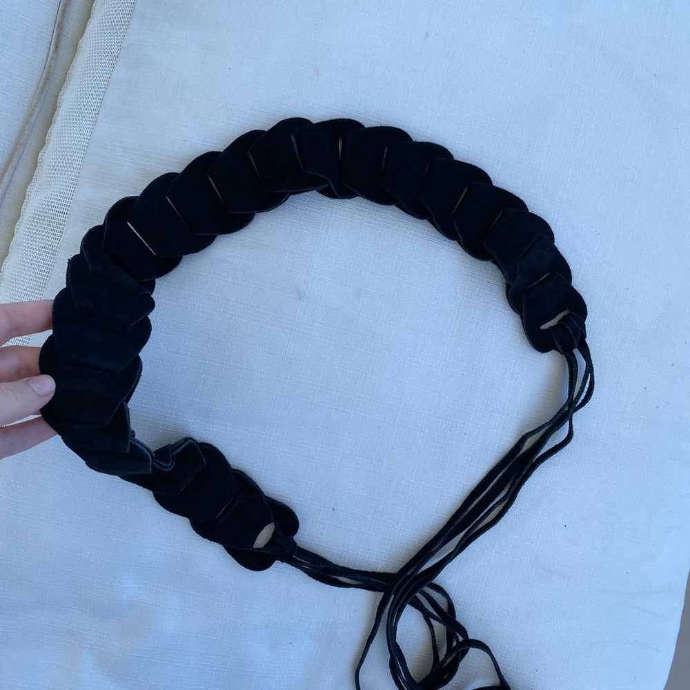 ❗️SOLD❗️Suede Belt - Picture 4 of 5